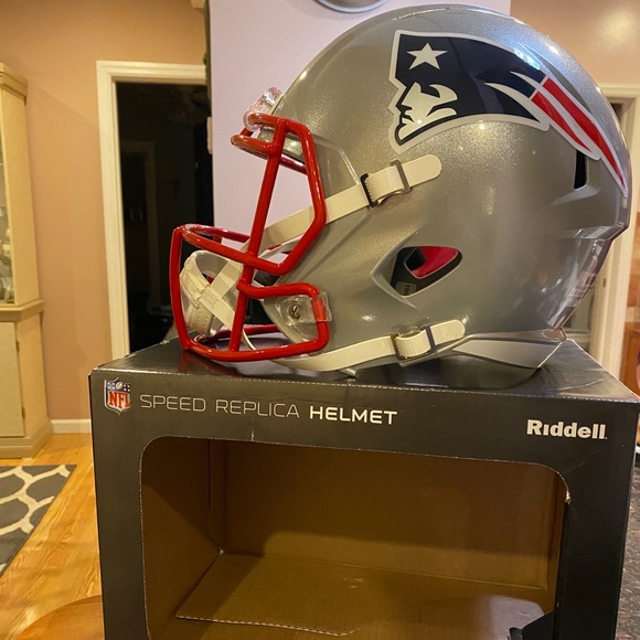 New England Patriots Full Size Replica Helmet - Picture 3 of 3